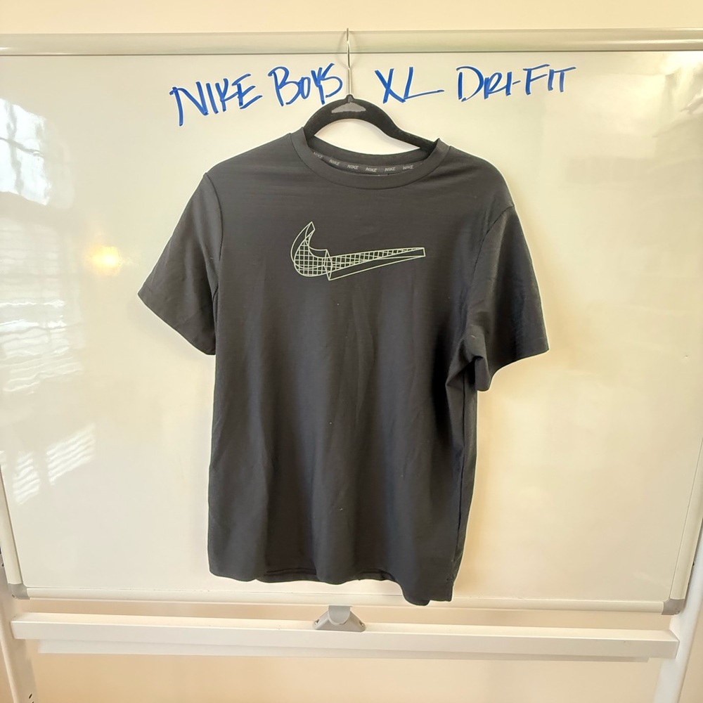 Nike Men’s Black T-Shirt with Green Swoosh Graphic